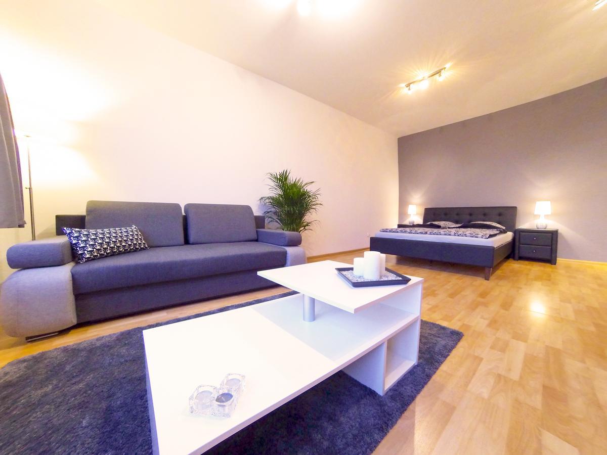 Appartement Meyo At Main Square